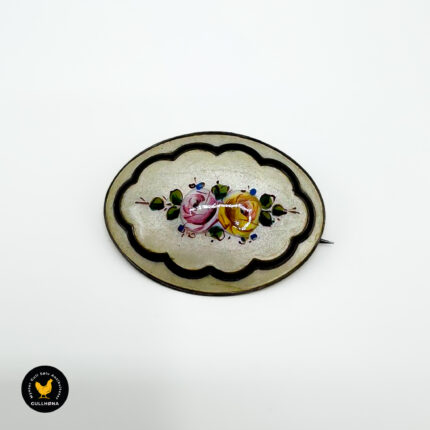 Brosje i sølv med emalje