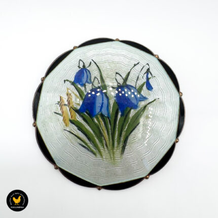 Brosje i forgylt sølv med emalje - Hjortdahl