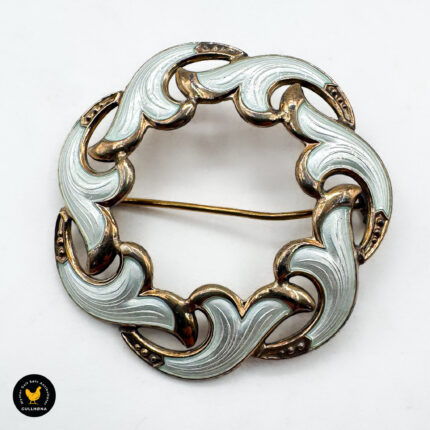 Brosje I Forgylt Sølv Med Emalje - TYA