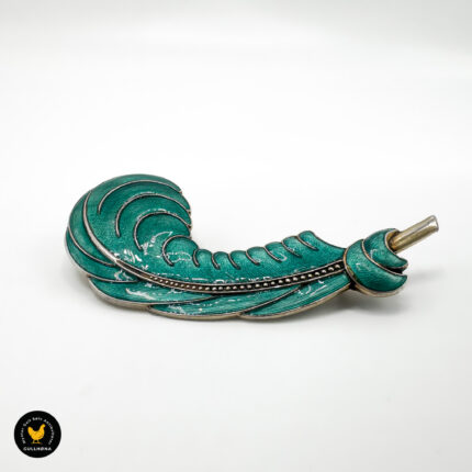 Brosje i forgylt sølv med grønn emalje - Aksel Holmsen