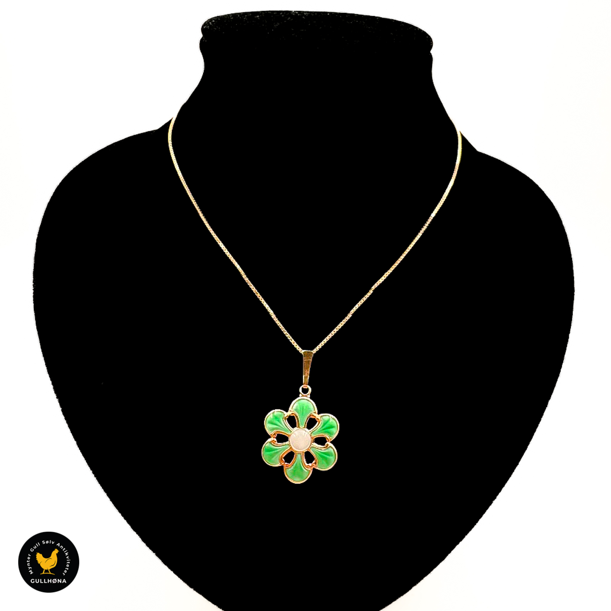 Grønt anheng med kjede 1-2