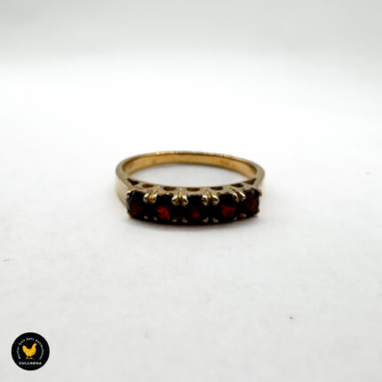 Ring i forgylt sølv med granater