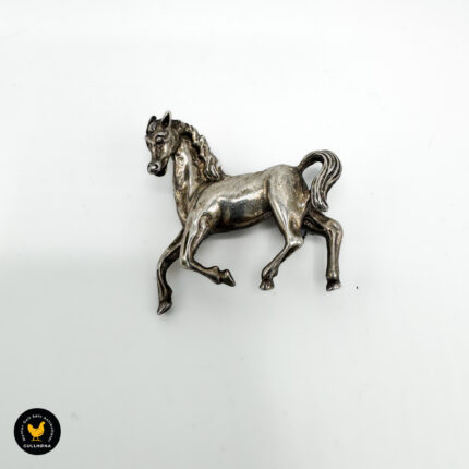 Brosje i sølv - Hestens år - Finn Jensen