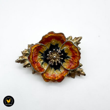 Brosje i forgylt sølv med emalje - Blomst - Hroar Prydz