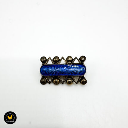 Brosje i forgylt sølv med blå emalje - Arne Nordlie