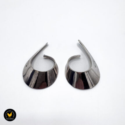 Tone Vigeland øredobber slynge